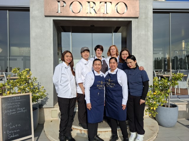 Nevjerojatno! Anka Janko, vlasnica restorana Porto Salvore svojim stranim radnicama financirala izgradnju kuće na Filipinima